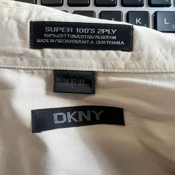 DKNY Men's Casual Button Down Shirt Long Sleeve Collared Neck Tan Size M - Picture 3 of 4